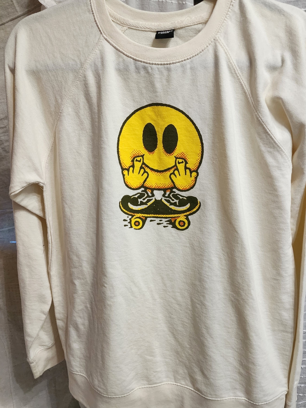 Bigfoot Kick Cream Graphic Tee Smiley Face Skateboard Streetwear Charlotte